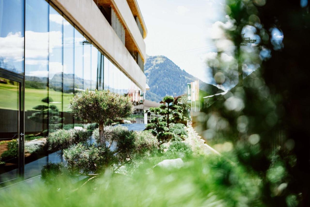 Hotel Arlmont 4 Stern Superior Sankt Anton am Arlberg Ngoại thất bức ảnh