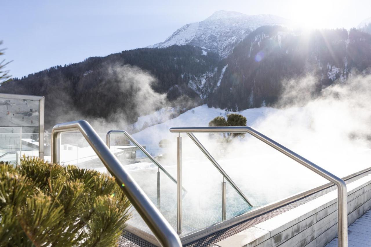 Hotel Arlmont 4 Stern Superior Sankt Anton am Arlberg Ngoại thất bức ảnh